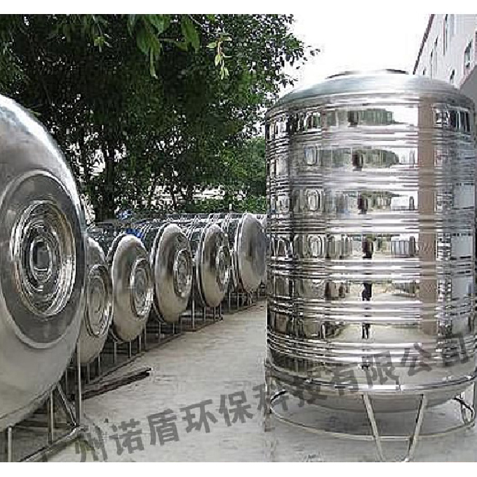 立式圓形304不銹鋼水塔